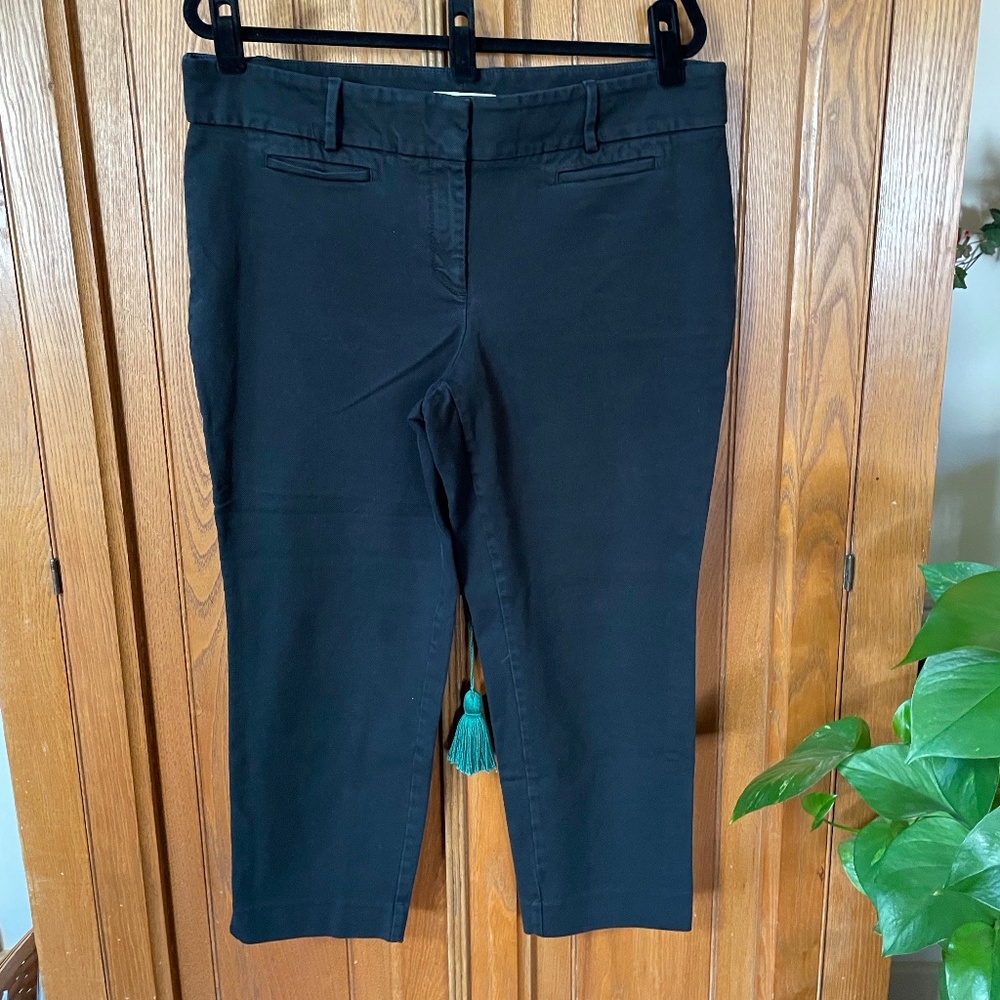 LOFT Black Capri